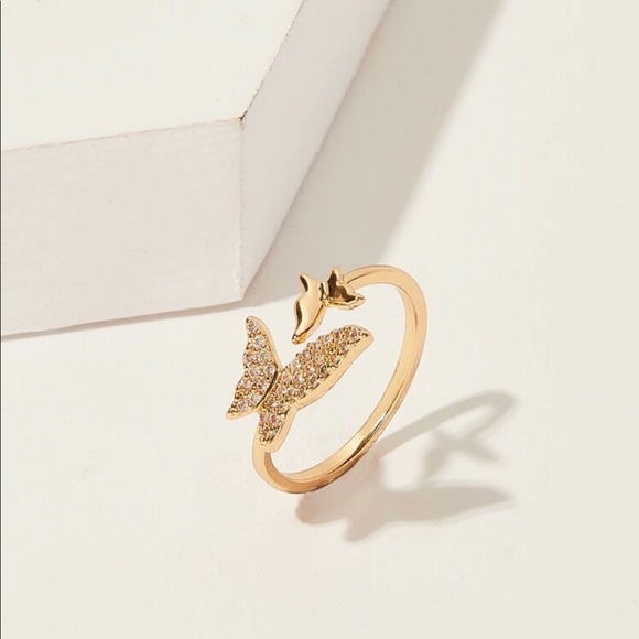 3/$30 Rhinestone Butterfly Ring - Picture 3 of 6